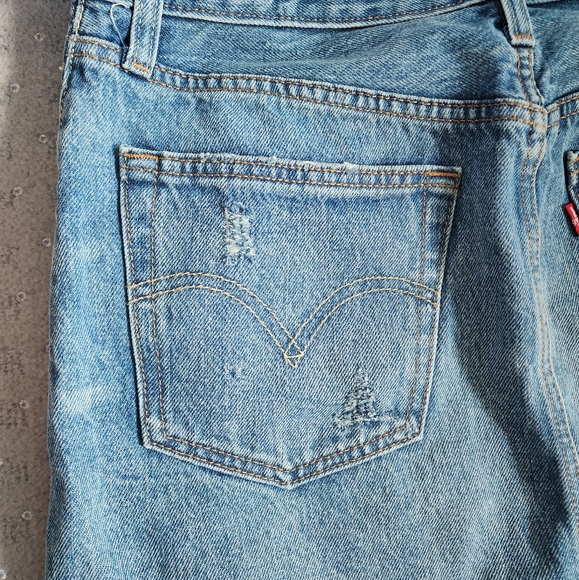 Levis Jean Skirt - Picture 7 of 7
